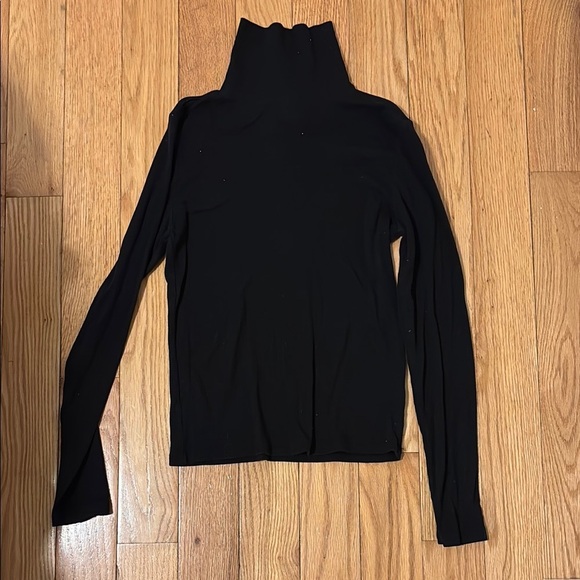 Forever 21 Tops - forever 21 black turtleneck